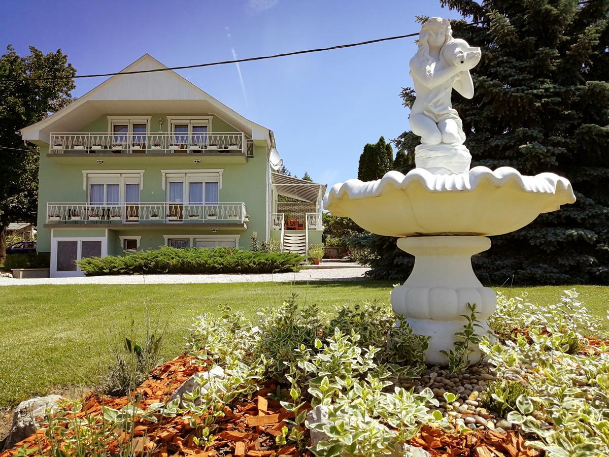 Elisoria Apartments Черсегтомай Экстерьер фото